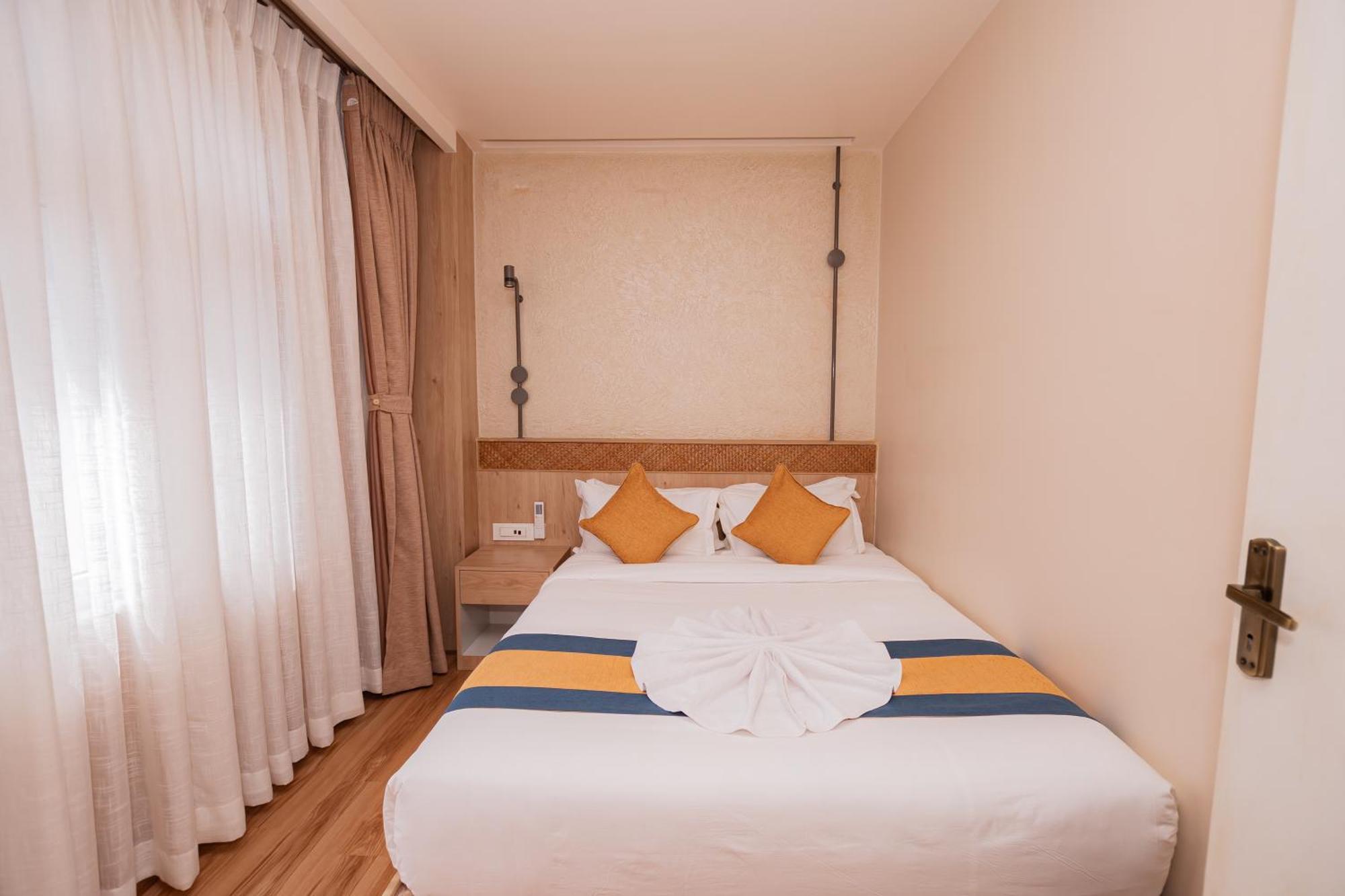 Hotel Vistara Katmandu Dış mekan fotoğraf