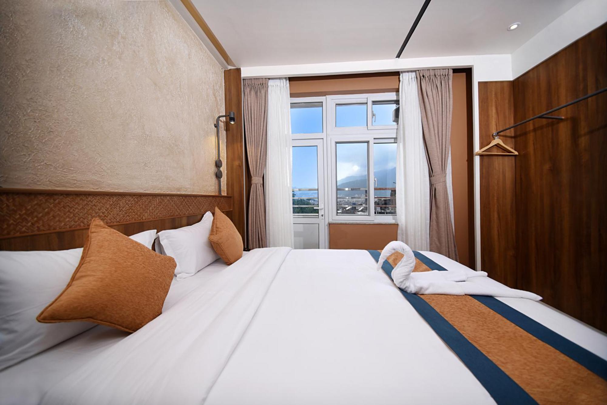 Hotel Vistara Katmandu Dış mekan fotoğraf